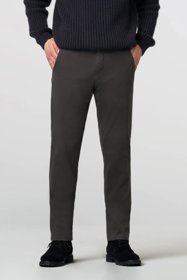 Pantalon toile grande taille Oslo gris.