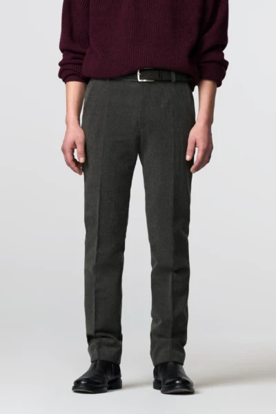 f0d27e44f00a1531729211c7d1c0adff6_19_06_24_1_MH_AW24_roma_390_07_front_184__2